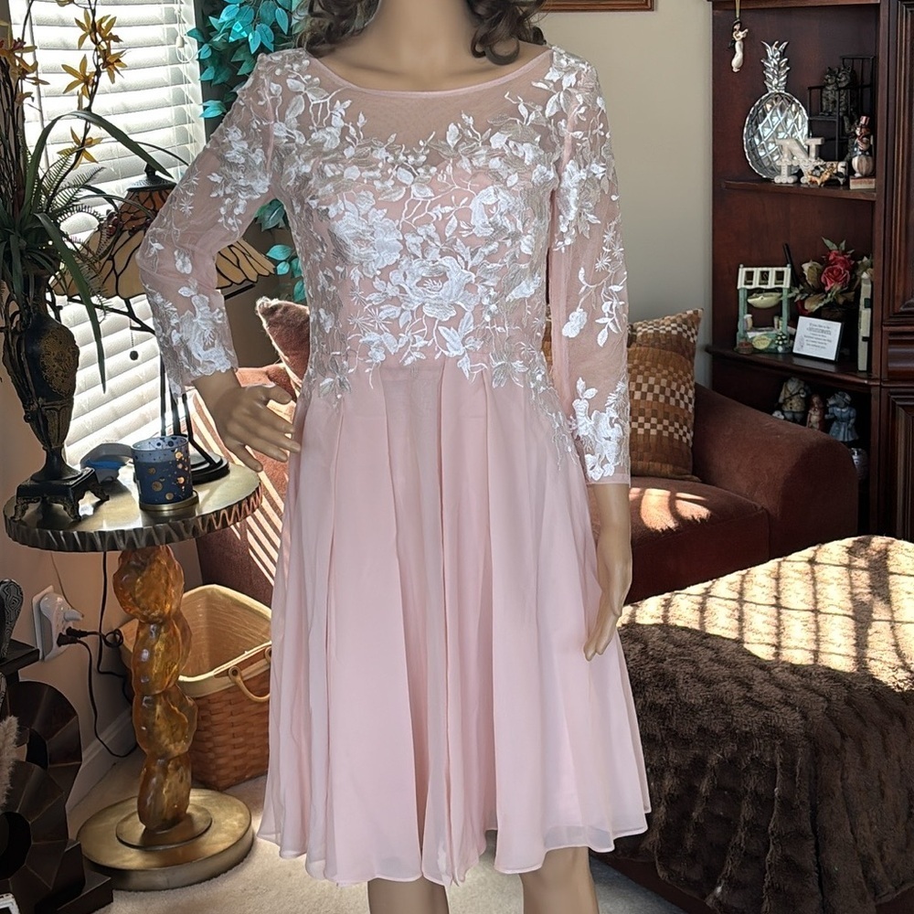 Brand New JJ's House Pink A-line Scoop Knee-Length Lace Chiffon Homecoming Dress